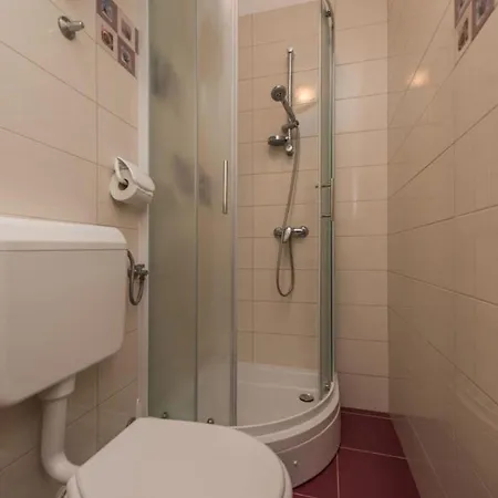 Апартаменты Moderne In Privlaka Mit Terrasse Und Garten *